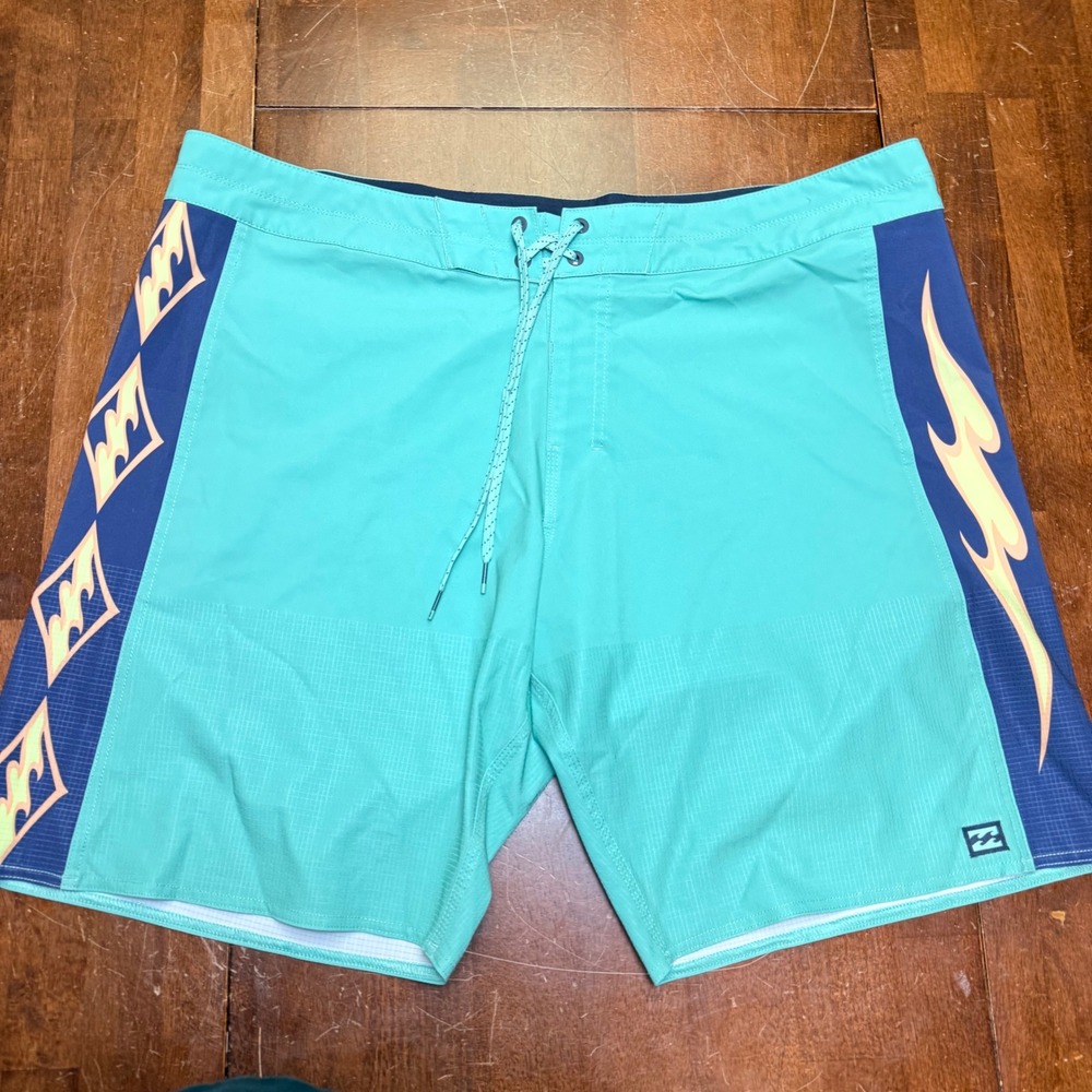 Billabong Airlite Recycler Dbah‎ Board Shorts Mens 40 Teal Blue Flame Print